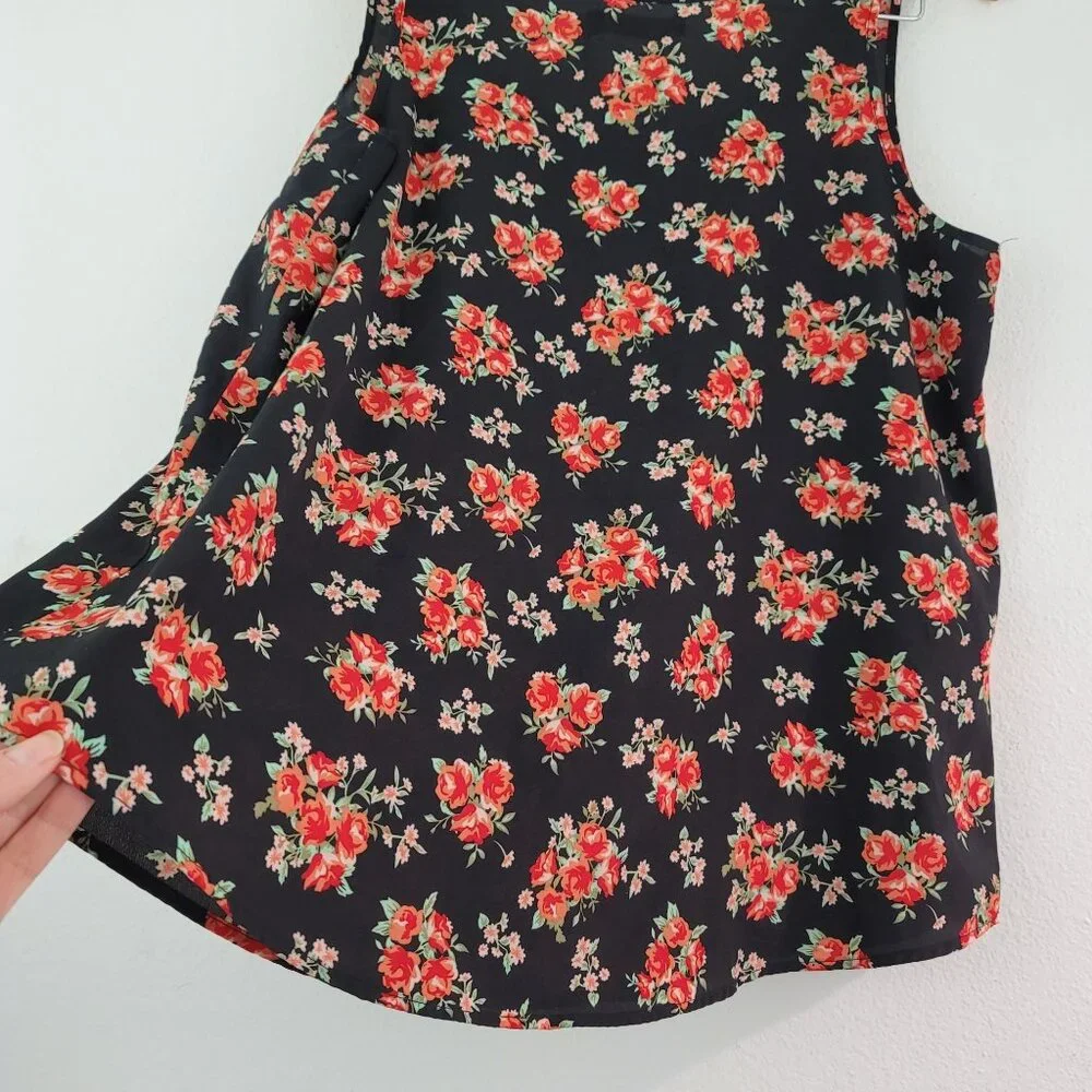 Faded Glory Womens Sz L Red Roses Floral Black Tank Top Y2K Romantic Retro Flowy - Picture 8 of 10
